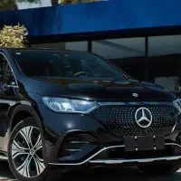 بنز EQE 500 SUV مدل 2025 با پلاک و برمستر