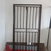 حفاظ درب ورودی
