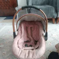 کریر نوزاد بچه