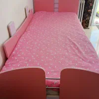 فروش تخت یک نفره وکمد ۳درب و۳کشویی جنس خوب