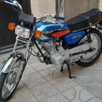 هندا۱۲۵کاریزان