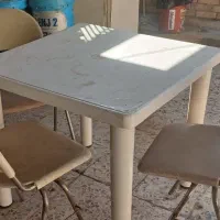 میز و صندلی