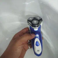 ریش تراش سه تیغ فلیپس