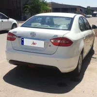 جک j5 کم کار خوش رخ