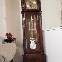 ساعت قدیمی درهد نو تمیز به فروش میرود