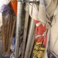 یک دست کارگاه قالی بافی