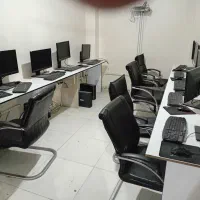 ۱۰ عدد پی سی با موس و کیبورد و مانیتور