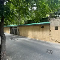 نیاوران ۱۴۰۰ متر کلنگی بنای ویلایی