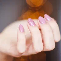 انجام خدمات ناخن