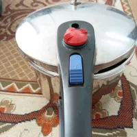 زود پز|ظروف پخت‌وپز|یزد, |دیوار
