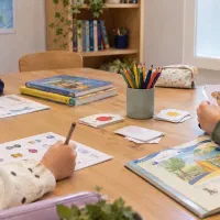کلاس تعاملی زبان کودکان ۷ تا ۱۰ سال