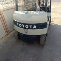 لیفتراک برقی تویوتا