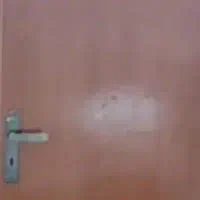 دو عدد در سالم چوبی