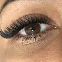 اکستشن مژه و لیفت ابرو مژه