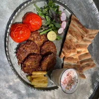 غذا ی خانگی خونگی باکیفیت برای منازل مراسم و شرکت