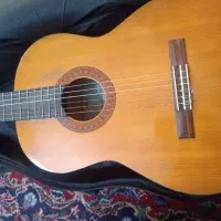 گیتار یاماها C40