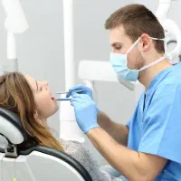 دندانپزشک با پروانه فولادشهر(مطب مجهز)