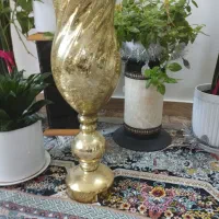 گلدان طلایی