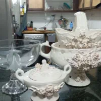 چند عدد میوه خوری.وشوکلات خوری