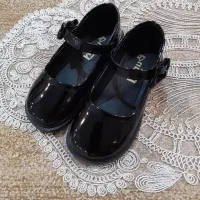 کفش بچگانه