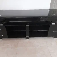 زیر تلویزیون شیشه ای