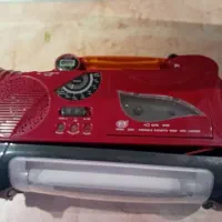 چراغ اضطراری همه کاره مناسب کمپ و کوهنوردی