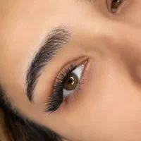 کاشت موقت مژه