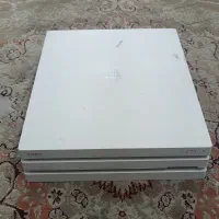 PS4پرو سفید