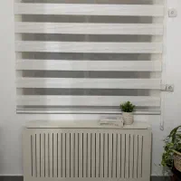پرده زبرا سفید نو و کم کارکرد