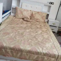تخت خواب و پاتختی