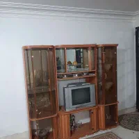 فروش تلوزیون پانوسونیک، کامپیوتر و میز آنها