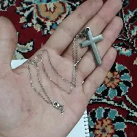 گردنبندبه همراه آویز در حد