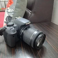 Canon D700