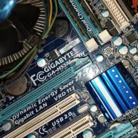 کیس کامپیوتر core i3 با ۸ گیگ رم DDR3