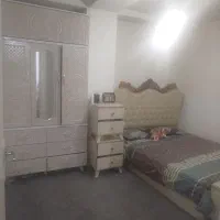 تخت خواب و پاتختی