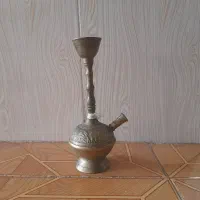 یک قلیون عتیقه برنجی
