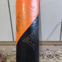 کیسه بوکس و دستکش و شورت بوکس