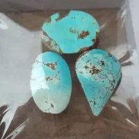 نگین زیبا و پر فیروزه