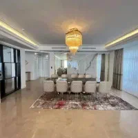 ۶۰۰ متر بنا در ۳ طبقه ۲۰۰ متری ۳۰۰متر قدرالسهم