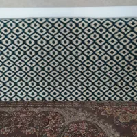 تشک تخت نوزادی که به عنوان پشتی