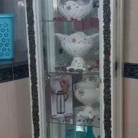بوفه همراه با وسایل