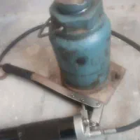 جک ۲۰ تنی ومقدار قطعات کامیون بنز