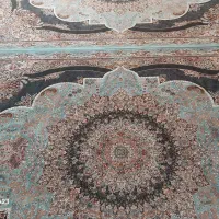 فرش ۶ متری ۷۰۰ شانه در حد نو