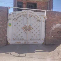 درب نفرو وحیاطی باهم در حد نو