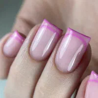 آموزش کاشت ناخن در وکیل اباد