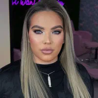نیازمند مدل میکاپ جوان و مسن