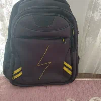 کوله پشتی و کتونی