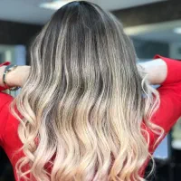 تخفیف ویژه کراتین و احیا. رنگ و لایت در صدرا-فارس، فاز ۱، بلوار دانش