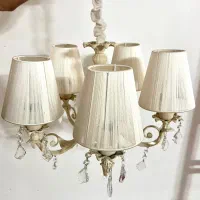 لوستر پنج شاخه بدنه فلزی کلاسیک