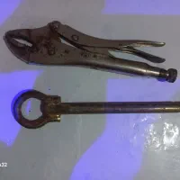 انبر قفلی در حد نو